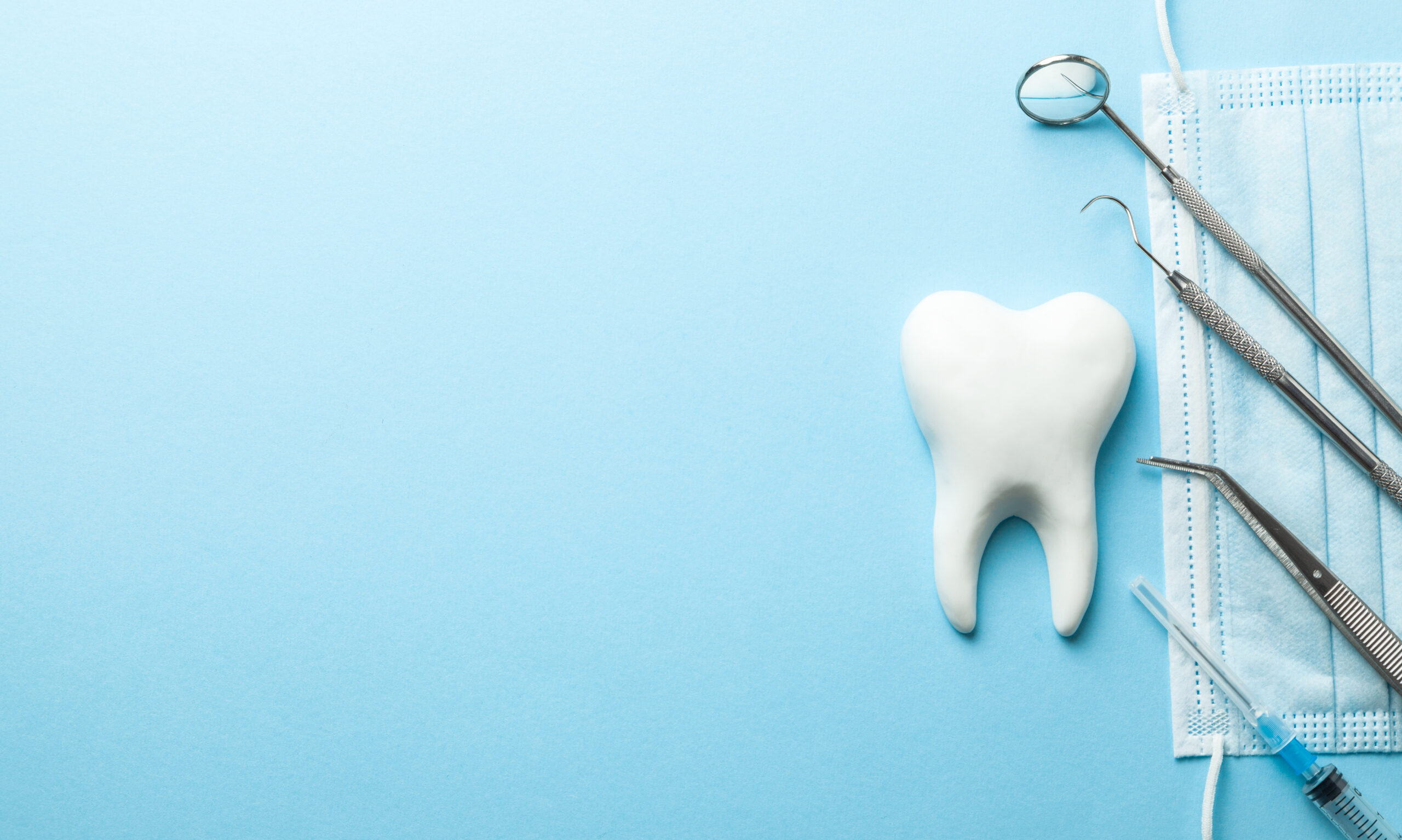 歯と治療道具