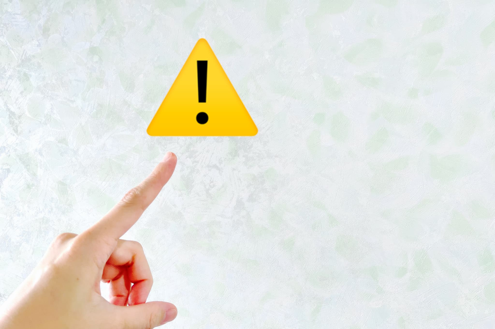 前歯が1本だけ出てるのはどんなリスクがあるのか考えるイメージ