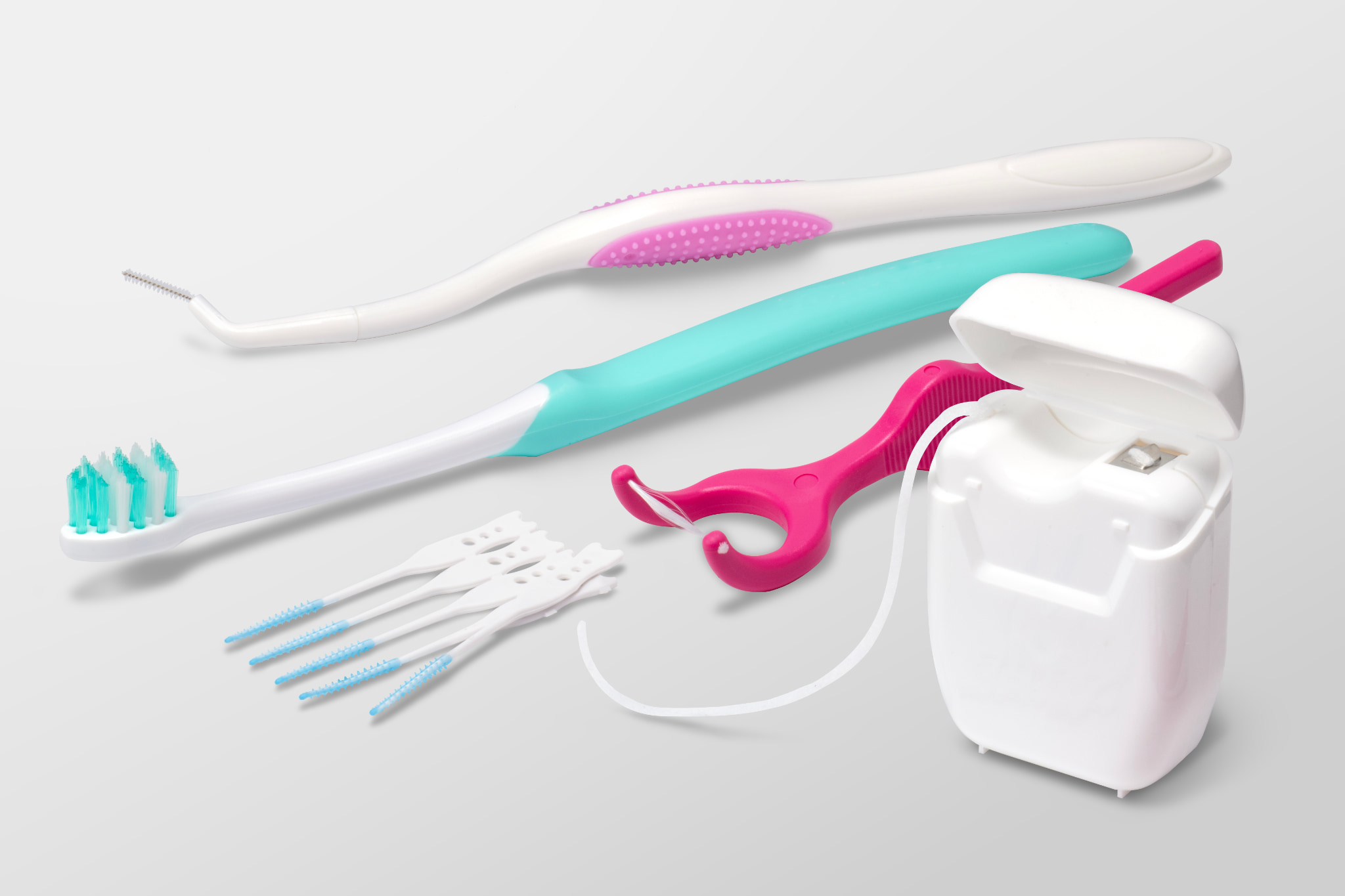 ラミネートベニアの寿命を延ばすためのデンタルケア用品